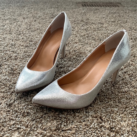 J Crew Factory Silver Heels - Picture 1 of 4